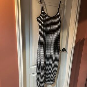 GAP Black and White Sleeveless Maxi Dress